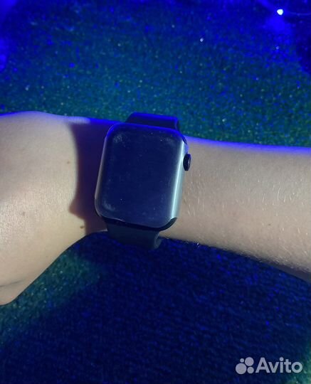 Apple watch series 8