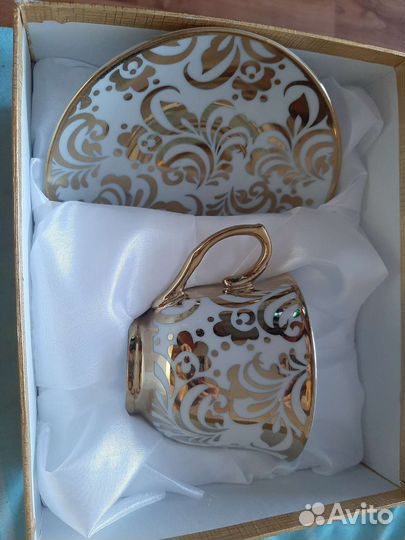 Фарфоровая чайная пара