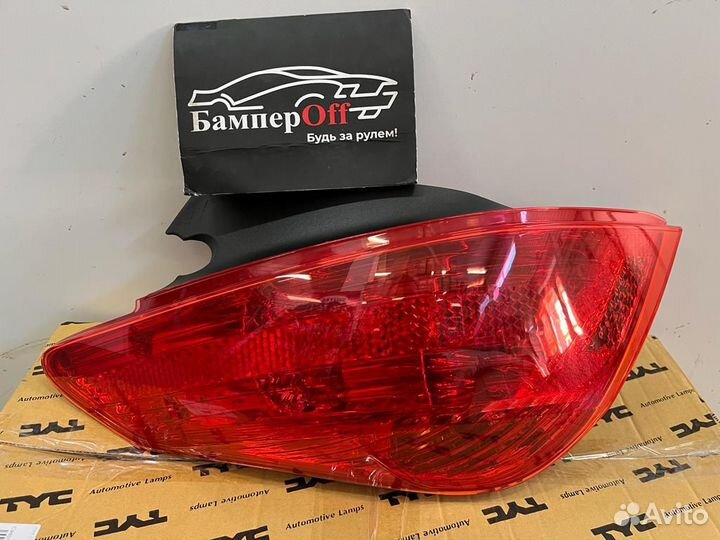 Фонарь задний Peugeot 308 07-11