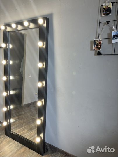 Зеркало в пол с лампочками