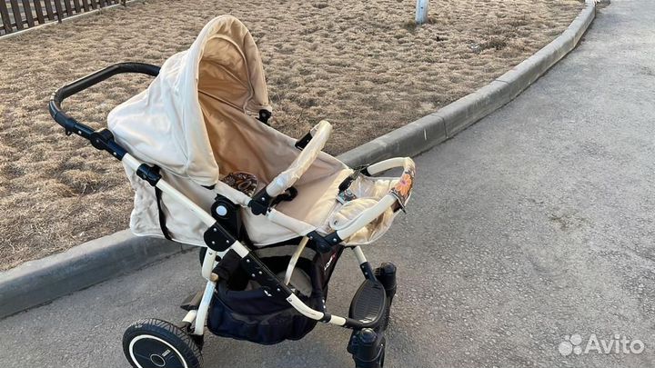 Продам детскую коляску 2 в 1