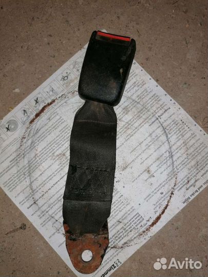 Держатель ремня безопасности