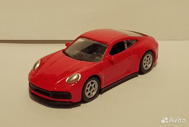 Машинка 1:60 Welly NO.52392 Porsche911 Carrera 4S