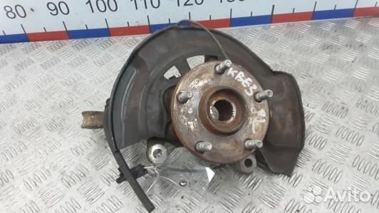 Ступица передняя левая toyota RAV 4 ZSA3 (KBE03K90