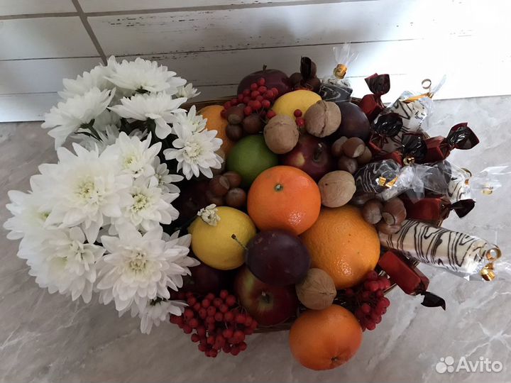 Букет из макарон/ корзина из фруктов цветов