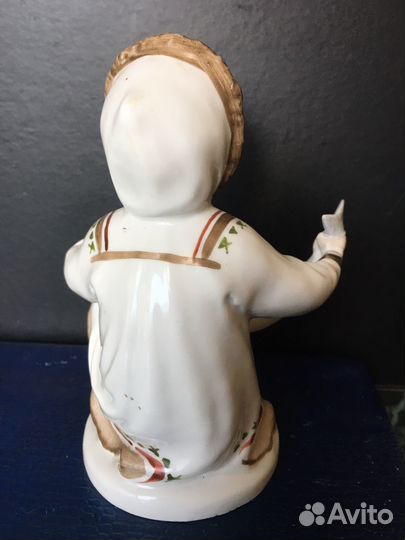 Фарфоровые статуэтки лфз