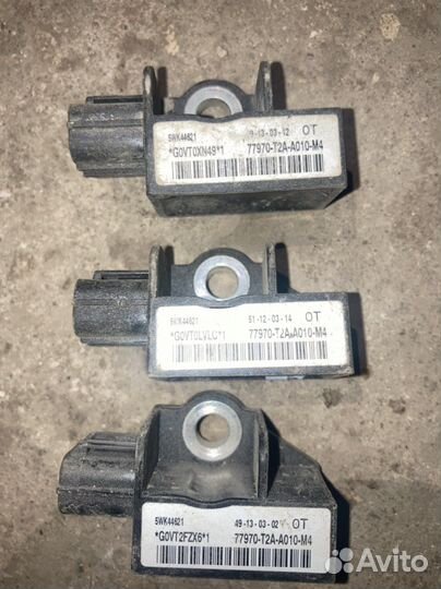 Honda Accord 9 датчик удара передний