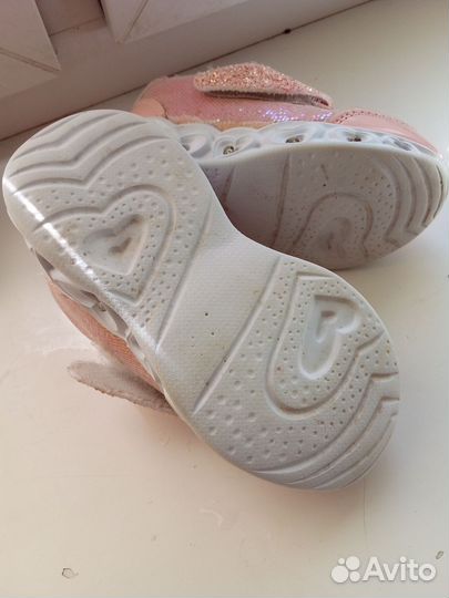 Кроссовки для девочек