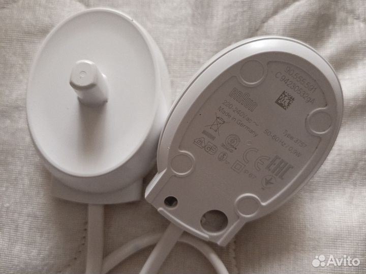 Зарядное устройство для зубных щеток Oral B