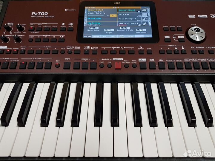 Синтезатор Korg Pa700 Новый