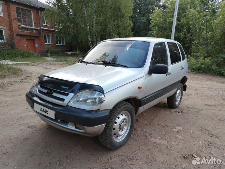 Chevrolet Niva, 2004
