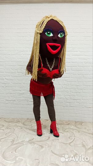 Ростовая кукла стриптизёрша мулатка и стриптизер