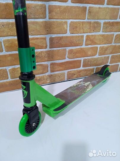 Трюковой самокат