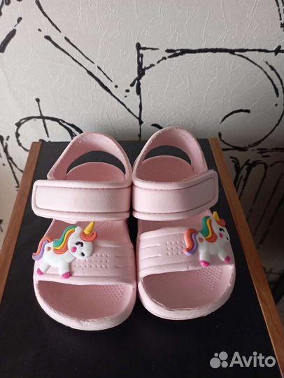 Сандалии для девочки
