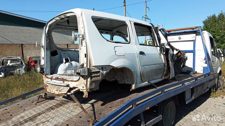 Продам заднюю часть кузова Ларгус 2013года