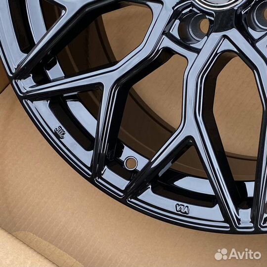 Литые Диски Vossen HF2 R18 5*114.3 Black