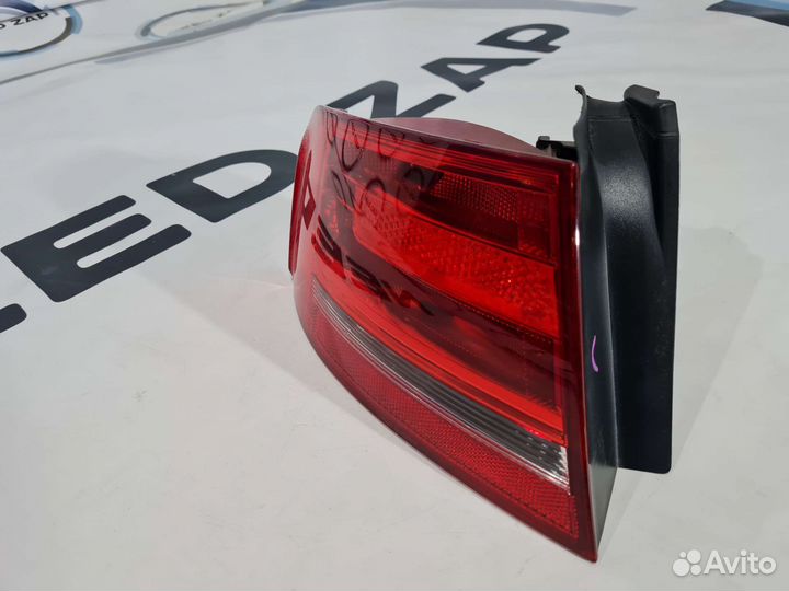 Фонарь задний наружный левый Audi A4 B8