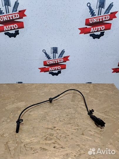 Датчик ABS задний левый Ford Mustang 5.0 GT 2017