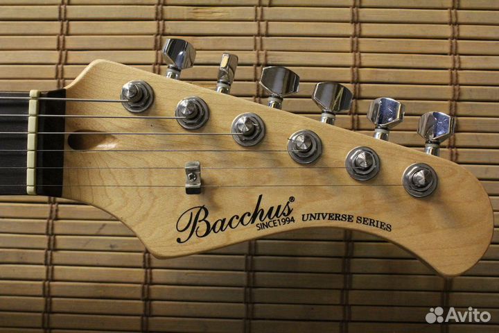 Bacchus BST-1R Universe Series Stratocaster