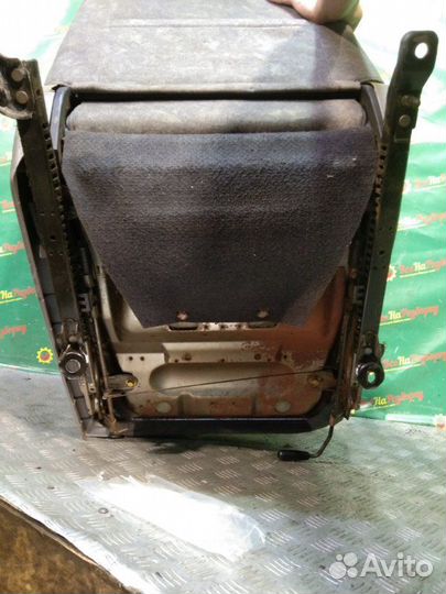 Сиденье переднее левое Nissan Sunny седан 1.5 2001