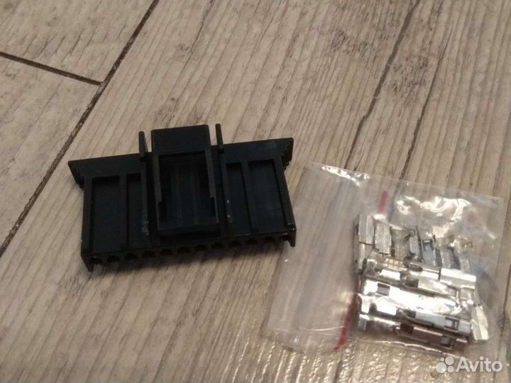 Разъем меган 2