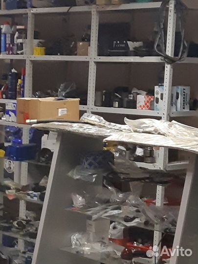 Магазин автозапчастей