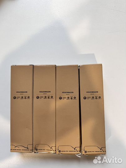 Комплект свечей зажигания ngk(vwag оригинал)