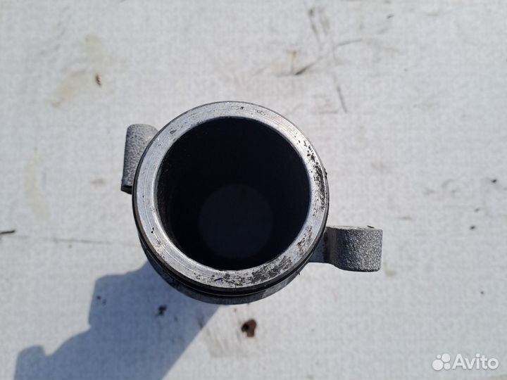 Патрубок мотора Mercedes OM 628. 400cdi