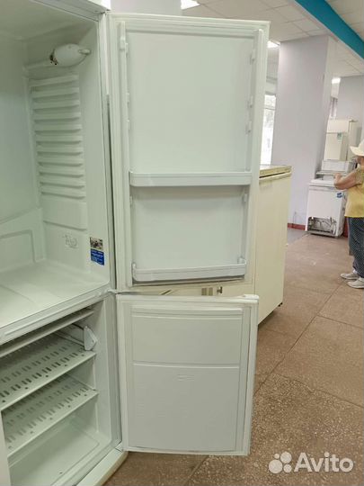 Холодильник бу Indesit