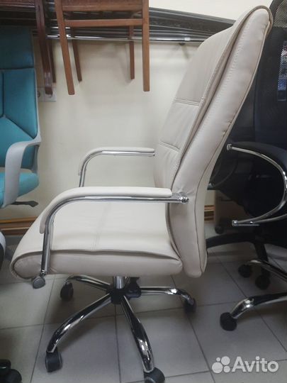Компьютерное кресло