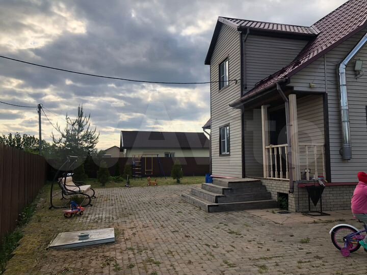 Дом 200 м² на участке 15 сот.