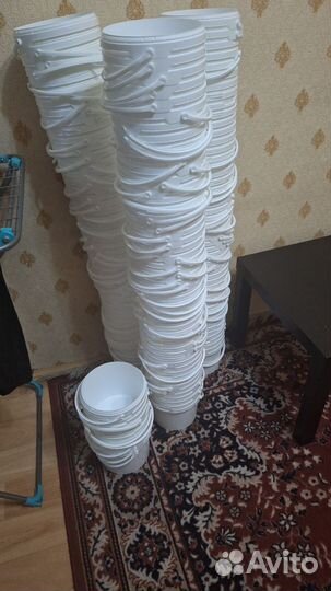 Ведро пластиковое С крышкой 3 Л