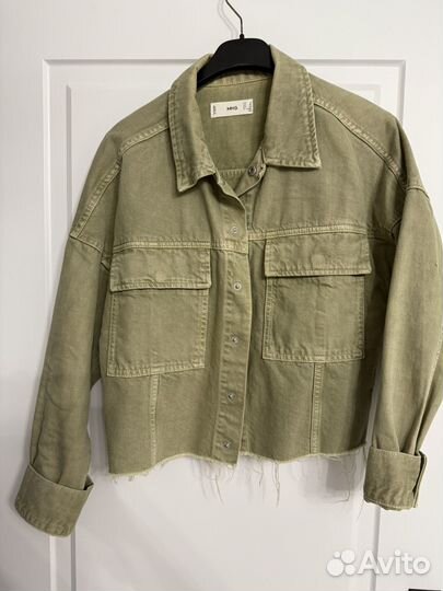 Джинсовая куртка mango