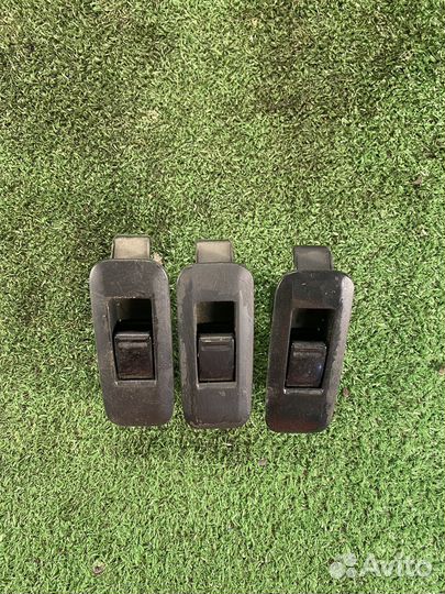 Кнопка стеклоподъемника Nissan Primera p12