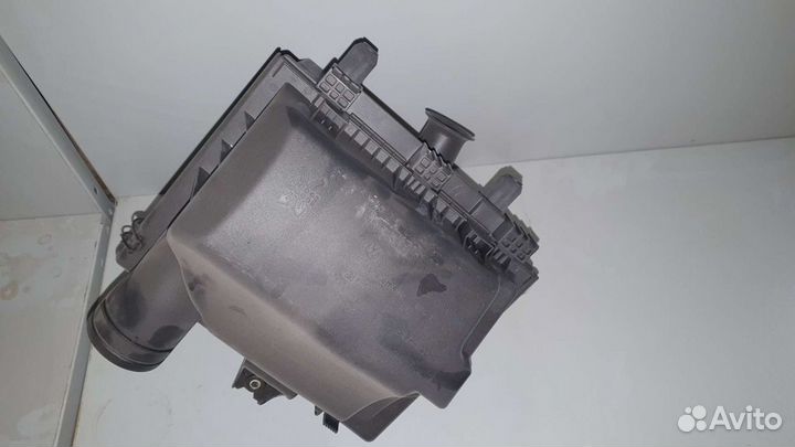 Корпус воздушного фильтра Volkswagen Transporter