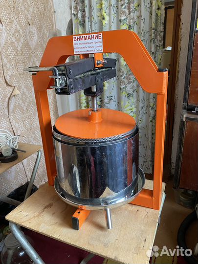 Пресс для винограда SOC с давилкой дв-300