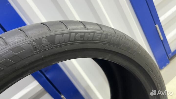 Michelin Pilot Super Sport 275/35 R21 99Y