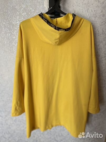 Кофта с капюшоном женская 50