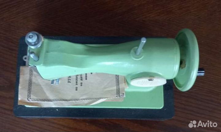 Швейная машинка дшм-18. Детская