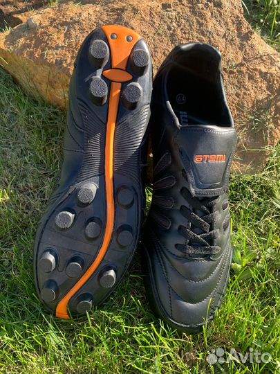 Футбольные бутсы новые