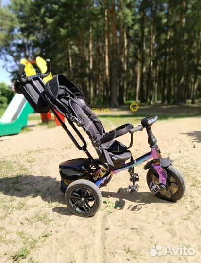 Велосипед трёхколёсный с родительской ручкой