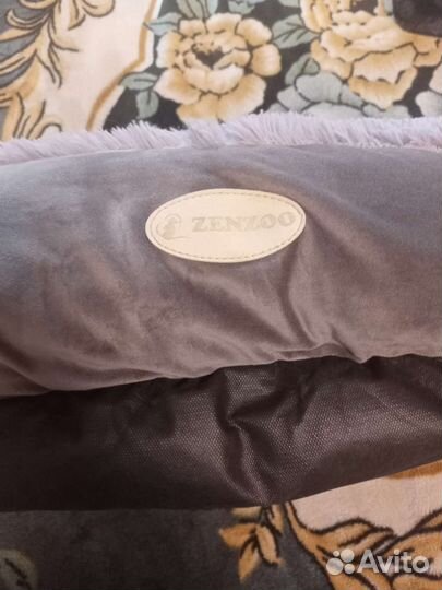 Лежанка для собак и кошек