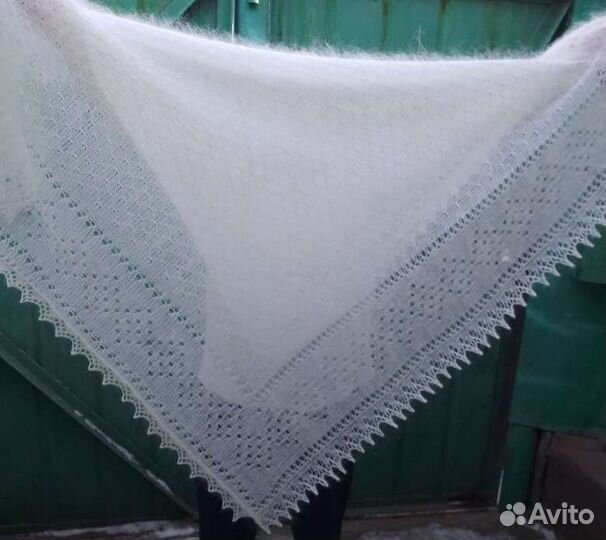 Пуховый платок (паутинка)