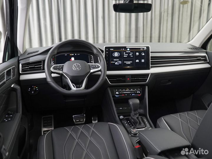 Volkswagen Tiguan L 2.0 AMT, 2023, 128 км