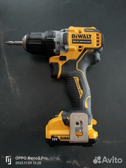Шуруповёрт Dewalt DCD 701