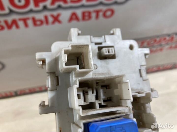 Блок предохранителей Nissan Pathfinder R 51 2008