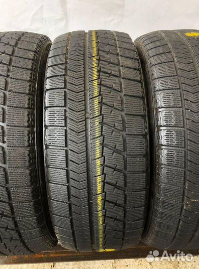 Bridgestone Blizzak VRX 215/55 R17 100Z
