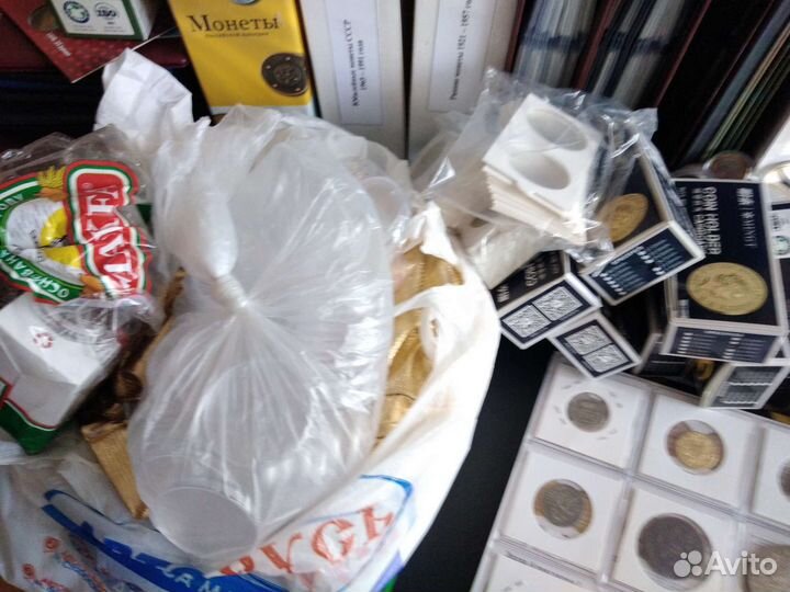 Продам коллекцию монет