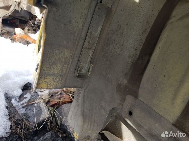 Крыло заднее правое Volkswagen Polo Sedan