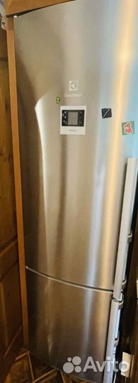 Холодильник Electrolux EN 3881 AOX